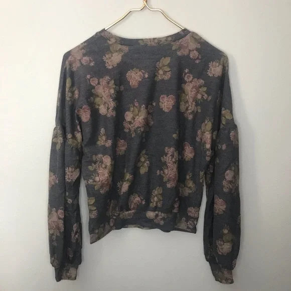 FINAL SALE!!! NWT Gypsies & Moondust Floral Puffed Sleeved Top - Picture 6 of 7